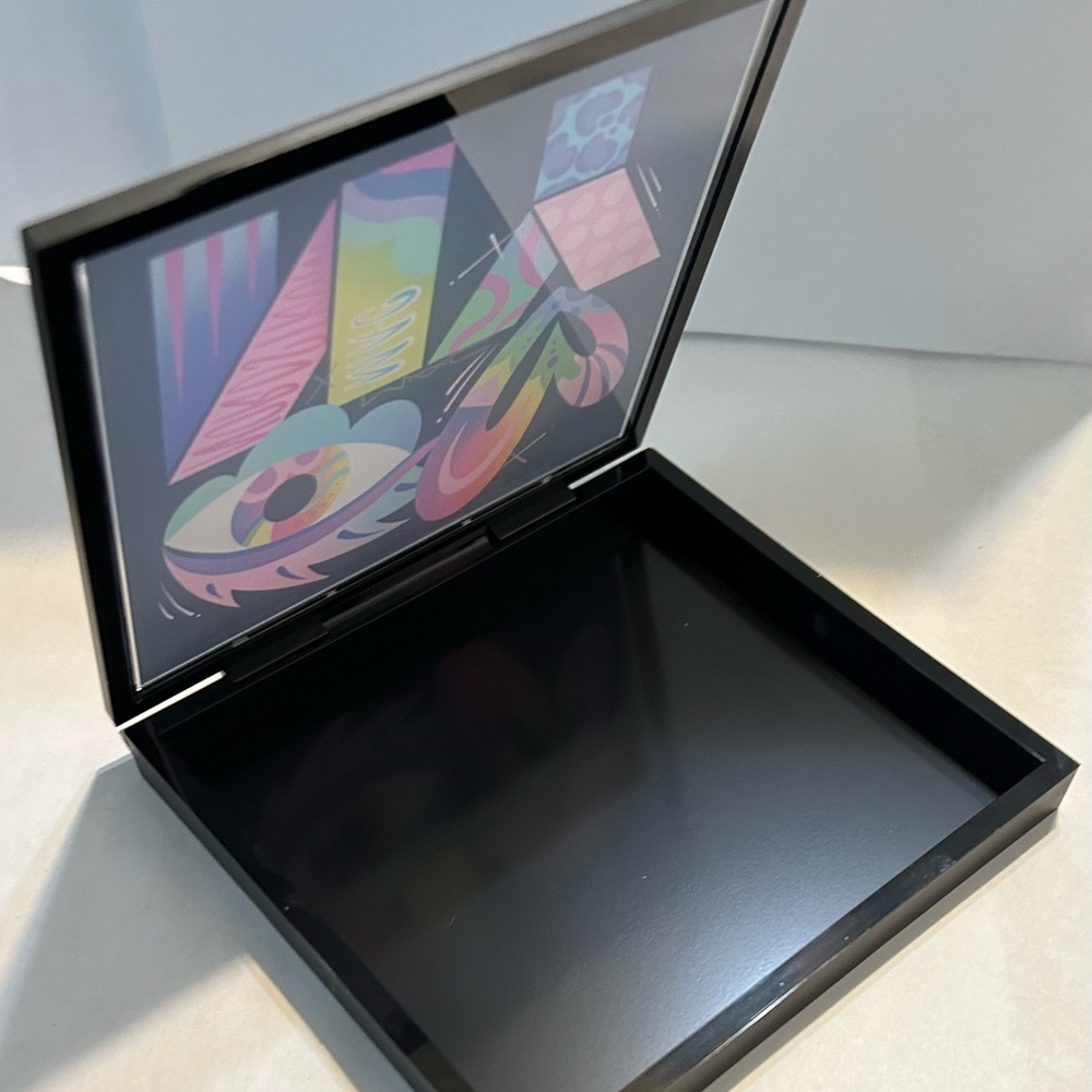 MAC Cosmetics Jason Naylor Pro Palette medium compact. (empty)new in box - Picture 2 of 2